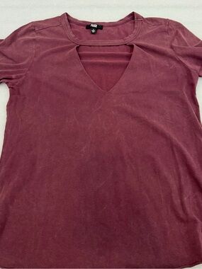 PAIGE Women's Wine Cutout V-Neck Tee